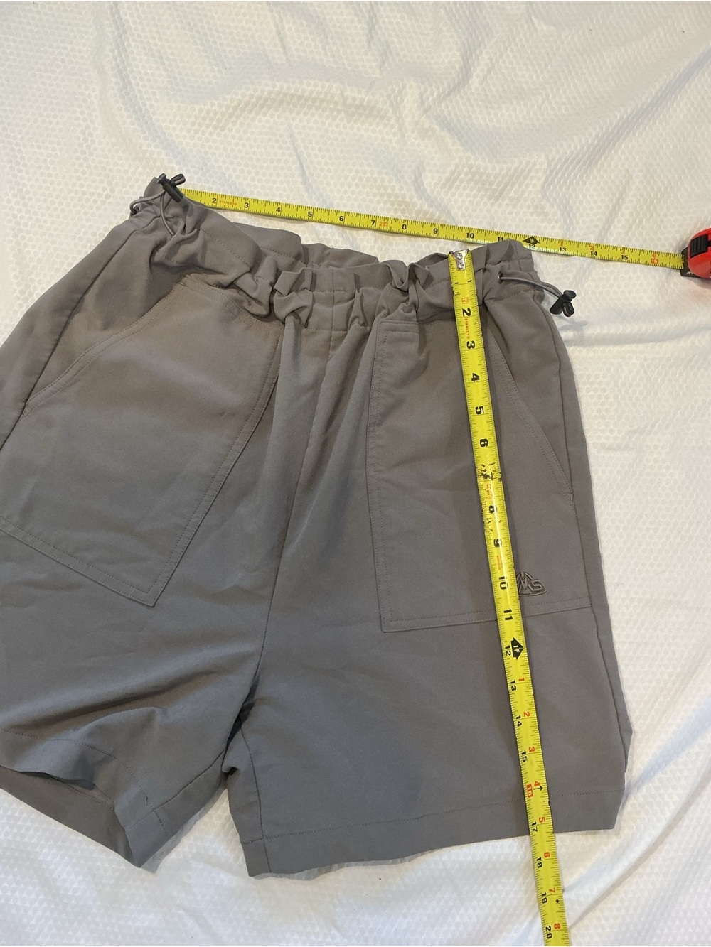 Athletic Drawstring Shorts in Gray - Picture 3 of 6